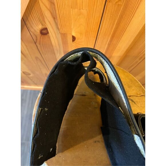 Victory Motorcycle USA Gas Fuel Tank Bag Leather Rivets Saddle Bag Storage Bag ( - Picture 8 of 8